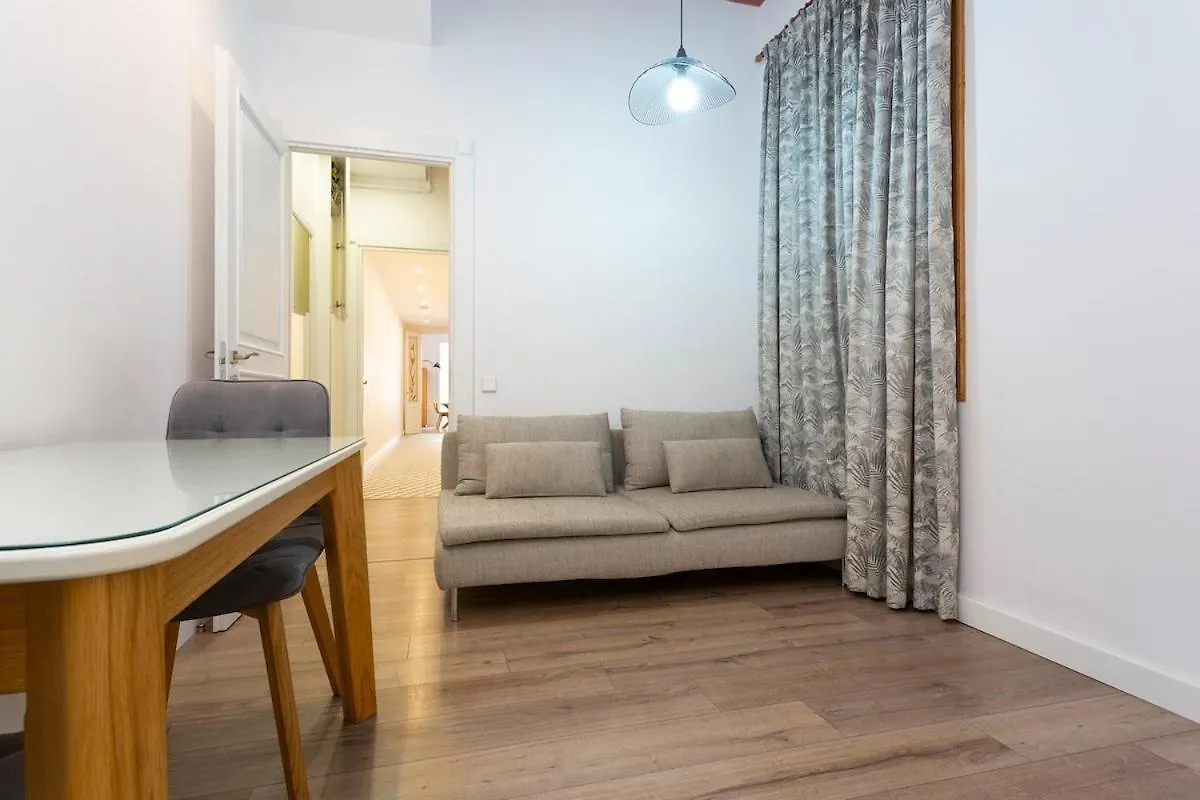 Moderno Y Espacioso Apartamento En Calle Mallorca Barcelona Apartmán